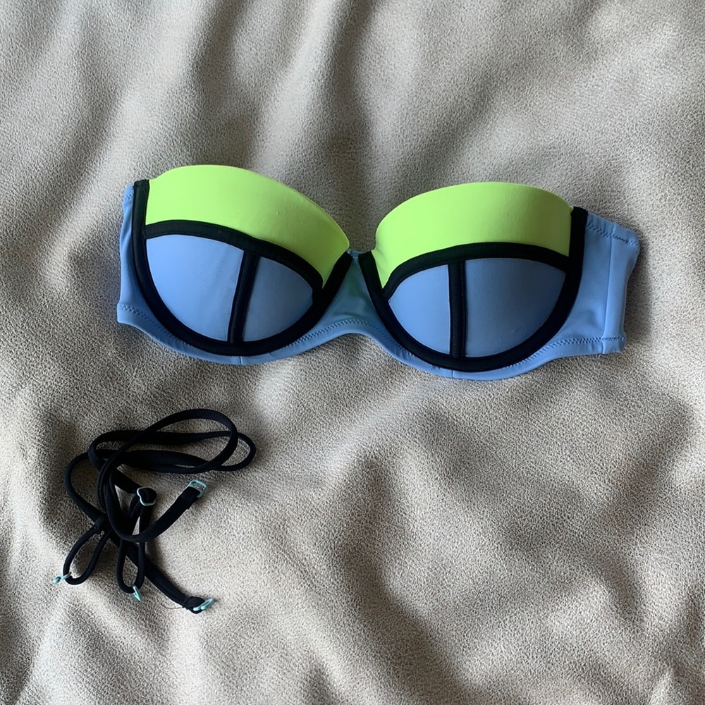 Victoria’s Secret Bikini Top
